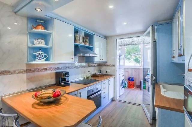 Apartment in El Toro - Port Adriano - Kitchen