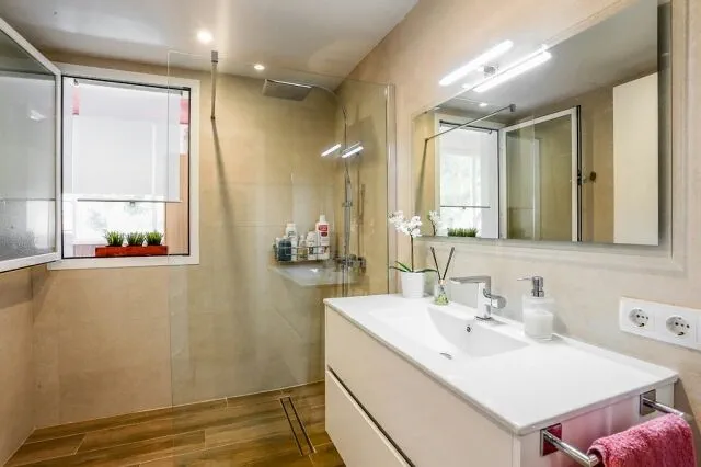 Apartment in El Toro - Port Adriano - Bathroom