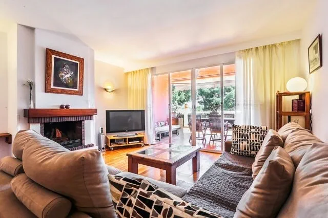 Apartment in El Toro - Port Adriano - Living Room