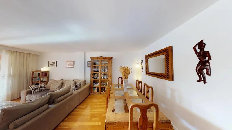 Apartment in El Toro - Port Adriano - Spacious Dining Table