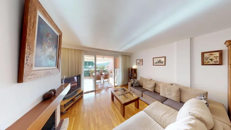 Apartment in El Toro - Port Adriano - Living room