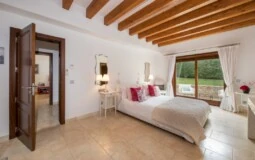 Detached Villa in Nova Santa Ponsa - Bedroom
