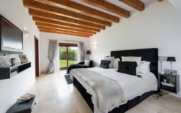 Detached Villa in Nova Santa Ponsa - Bedroom (2)