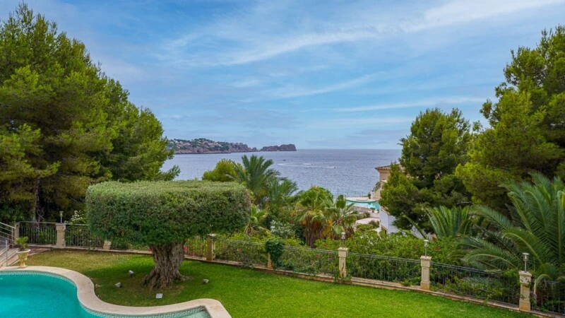 Villa in Costa de la Calma - erste-meereslinie-villa-mit-2-gästeapartments (1)