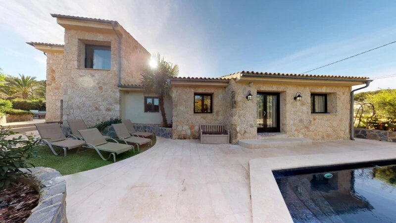 Villa in El Toro - Port Adriano - Stone property for sale in El Toro