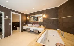 Villa in Costa de la Calma - V-Calma-158_20_Master bath