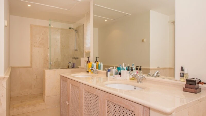 Apartment in Nova Santa Ponsa - Master bathroom