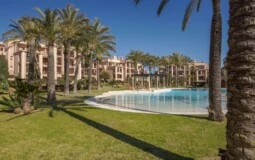 Apartment in Nova Santa Ponsa - Garden and pool 1