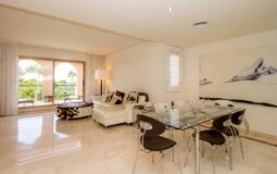 Apartment in Nova Santa Ponsa - Dining And Living