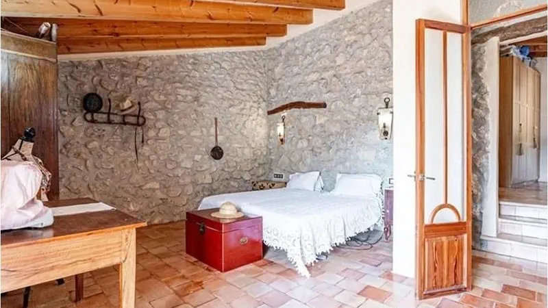 Finca in Andratx Village - Captura11