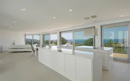 Villa in Nova Santa Ponsa - Living dining and kitchen