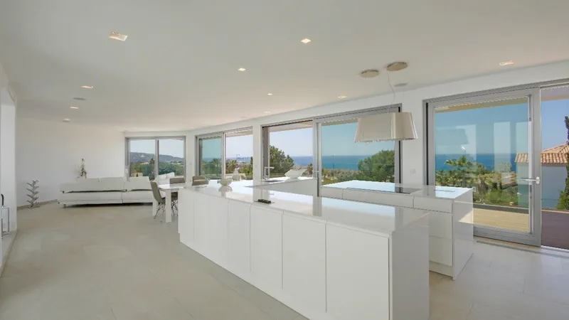 Villa in Nova Santa Ponsa - Living dining and kitchen
