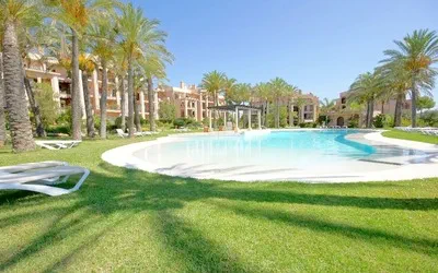 Apartment in Nova Santa Ponsa - Large lagoon like swimming pool