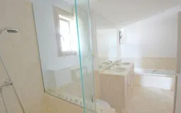 Apartment in Nova Santa Ponsa - Master Bathroom