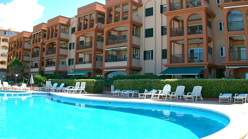 Garden Apartment in Port Adriano - Development with pool