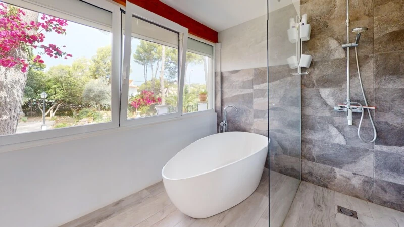 Villa in Nova Santa Ponsa - Villa-Eva-Bathroom