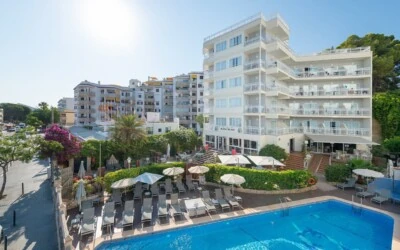 Hotel *** in Santa Ponsa - PlayasDR-images-0