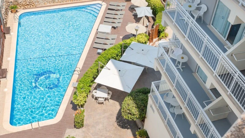 Hotel *** in Santa Ponsa - PlayasDR-images-1