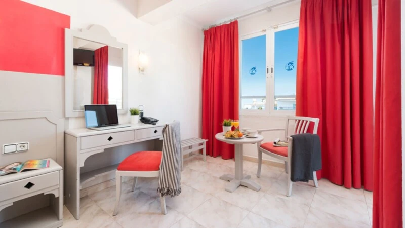 Hotel *** in Santa Ponsa - PlayasDR-images-13