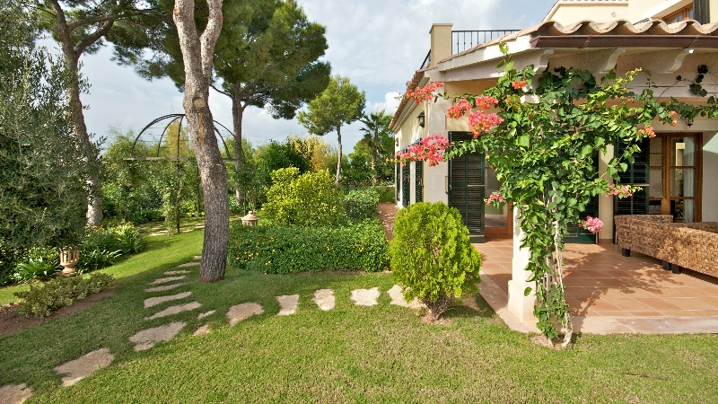Villa in Nova Santa Ponsa - Terraces and Garden