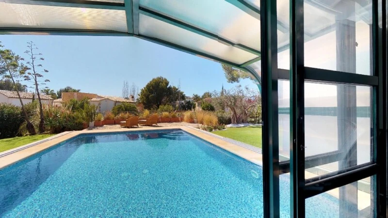 Villa in Nova Santa Ponsa - Heated Pool with extending cover