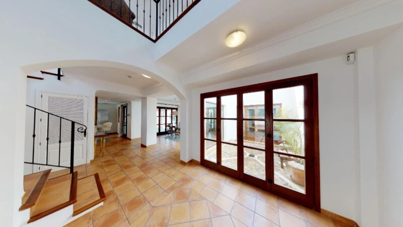 Villa in Nova Santa Ponsa - Open Plan Entrance