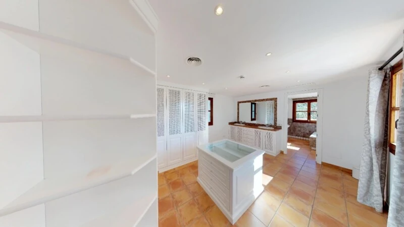 Villa in Nova Santa Ponsa - Walk in Wardrobe - dressing room