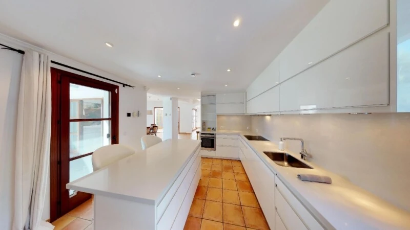Villa in Nova Santa Ponsa - Kitchen modern