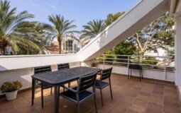 Duplex in Santa Ponsa - ChatGPT Image Feb 17, 2026, 04_43_06 PM