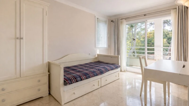 Duplex in Santa Ponsa - ChatGPT Image Feb 17, 2026, 04_52_19 PM - Copy