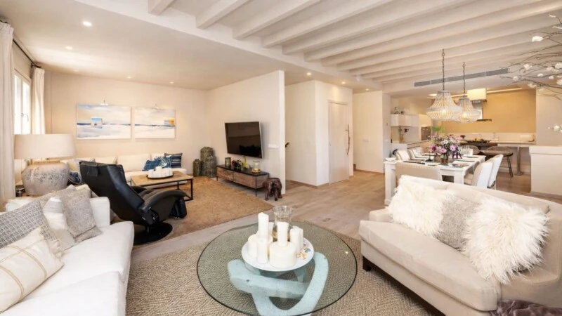Semi-Detached in Sindicato - ChatGPT Image Mar 18, 2026, 05_23_39 PM