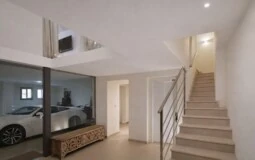 Semi-Detached in Sindicato - ChatGPT Image Mar 20, 2026, 06_20_39 PM