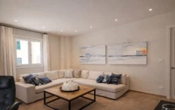 Semi-Detached in Sindicato - ChatGPT Image Mar 20, 2026, 06_22_45 PM