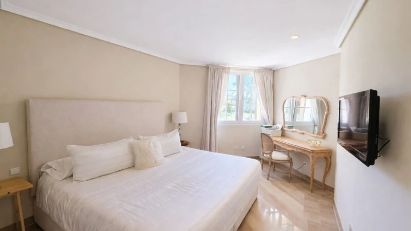 Apartment in Costa D´en Blanes - ChatGPT Image Apr 1, 2026, 04_26_59 PM
