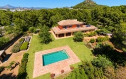 Villa in Nova Santa Ponsa - ChatGPT Image May 26, 2026, 03_55_14 PM