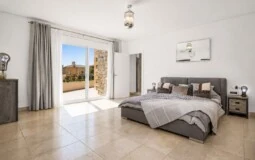 Villa in Port Adriano - ChatGPT Image Jun 2, 2026, 03_55_16 PM
