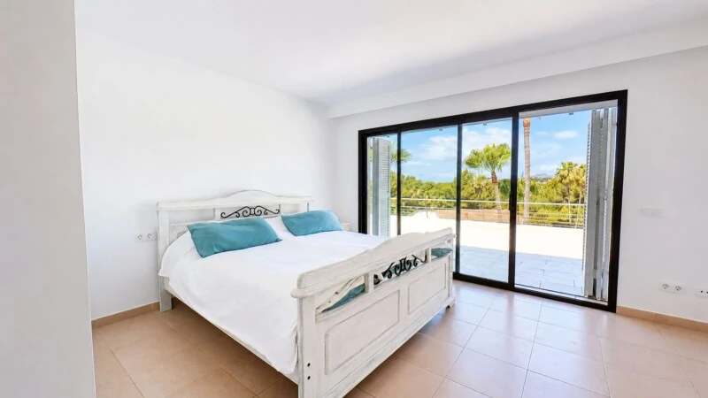 Villa in Nova Santa Ponsa - ChatGPT Image Jul 8, 2026, 09_54_18 AM