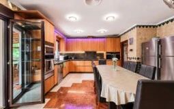 Villa in El Toro - Port Adriano - Spacious family villa with private pool and garden with uplift potential in El Toro.