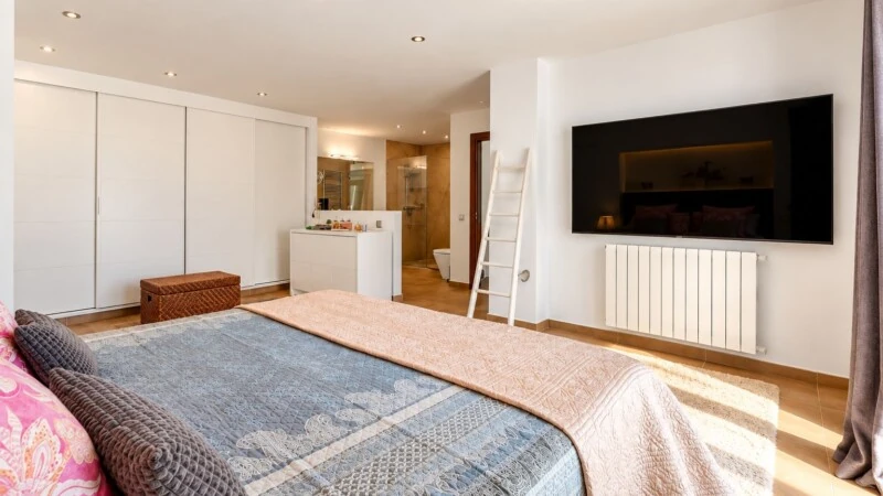 Villa in El Toro - Port Adriano - Modern Bedroom with En Suite Retreat.jpg